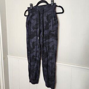 LULULEMON Blue Camo Jogger Pants